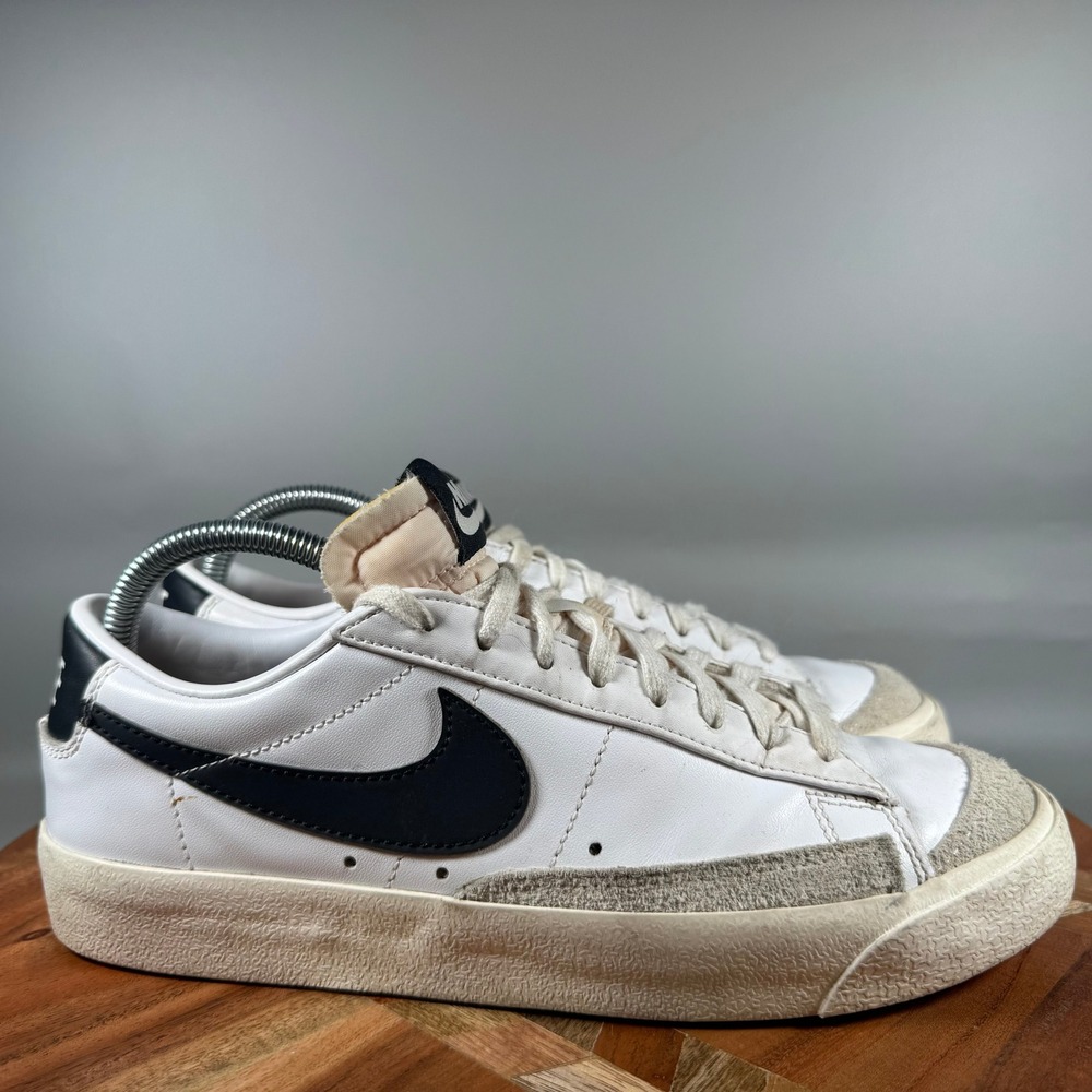 Nike Blazer Low 77 Vintage Womens 9 White Black Sneakers DC4769-102